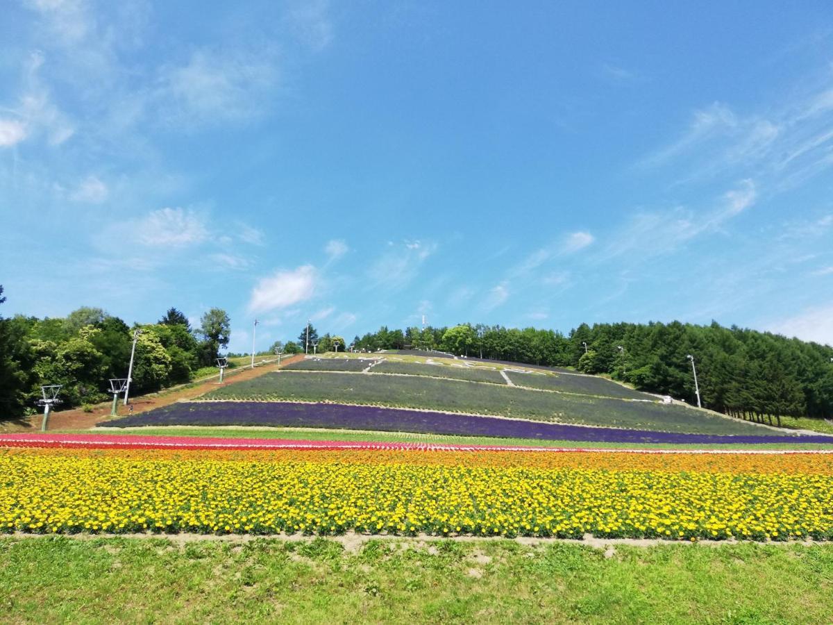 中富良野町 花藤旅馆酒店 外观 照片
