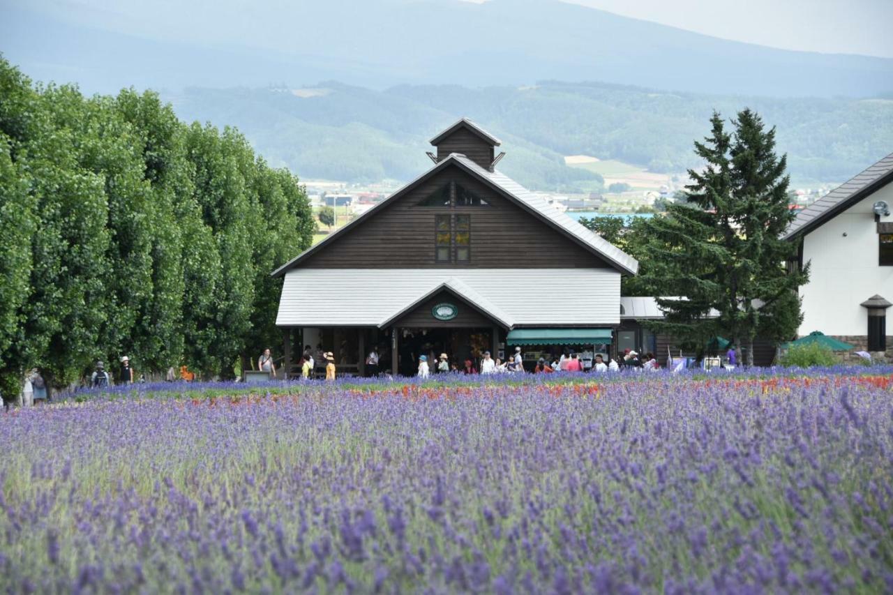 中富良野町 花藤旅馆酒店 外观 照片